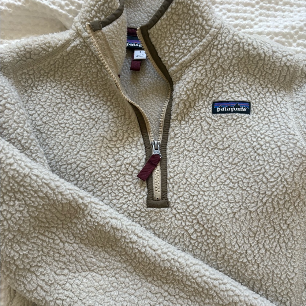 Patagonia Beige Fleece Jacket